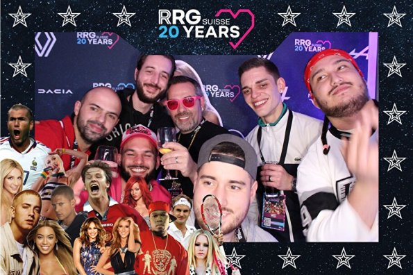 3832411-03827700-1734494167