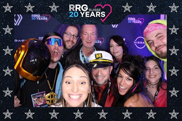 3832411-08092000-1734494148