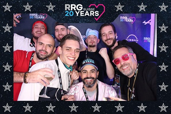 3832411-11952700-1734494161