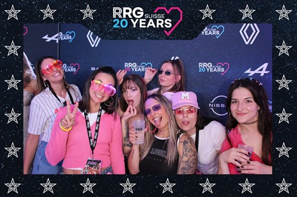 3832411-12414600-1734494354