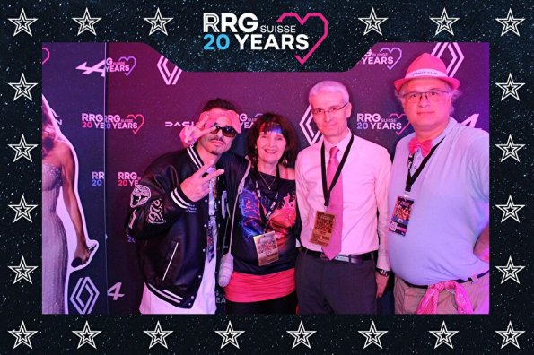 3832411-12968400-1734494348