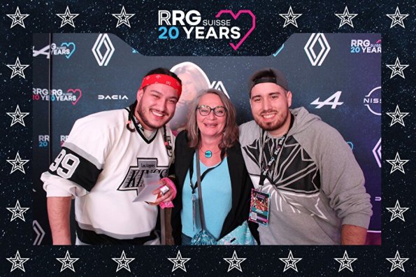 3832411-13088600-1734494329