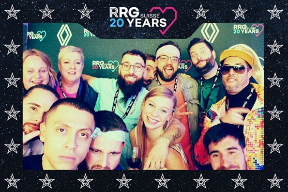 3832411-16763800-1734494266