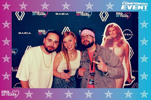 3832411-22718600-1734494239