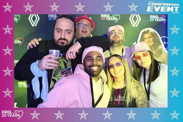 3832411-26949900-1734494256