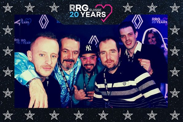 3832411-28128900-1734494309