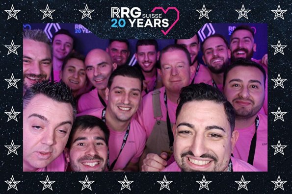 3832411-28789800-1734494118