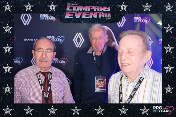 3832411-34065900-1734494184