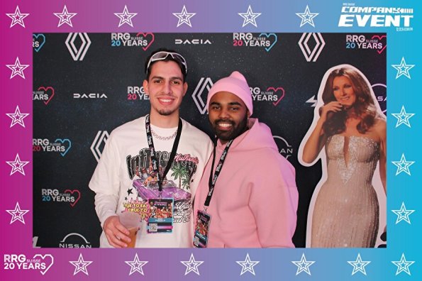 3832411-34230000-1734494257