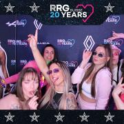 3832411-34707100-1734494355