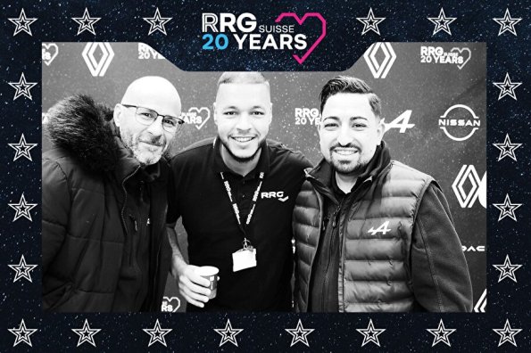 3832411-36785100-1734494102