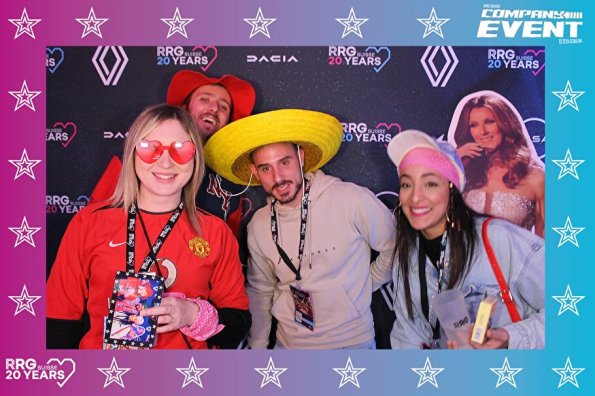 3832411-39867700-1734494259