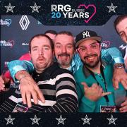 3832411-39953000-1734494314