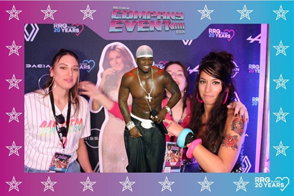 3832411-40951900-1734494142