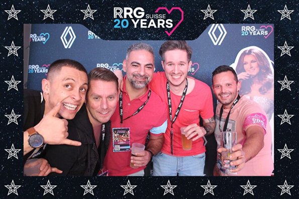 3832411-48511900-1734494267