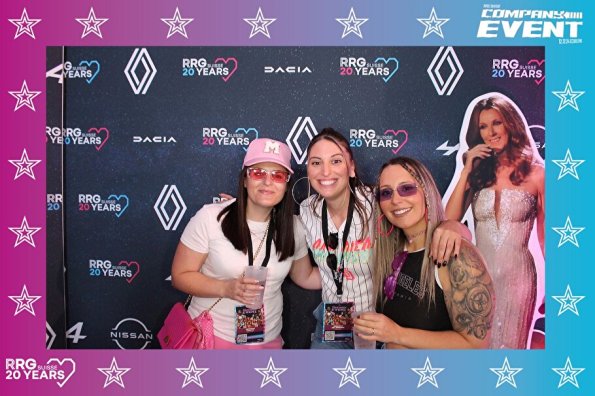 3832411-50144800-1734494293