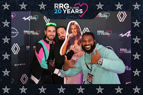 3832411-52382200-1734494335