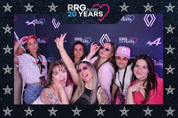 3832411-52491800-1734494356