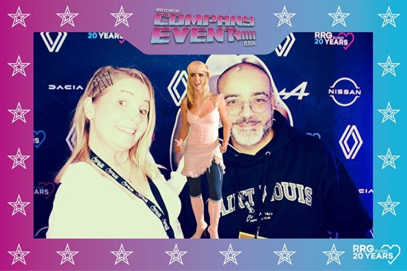 3832411-53164600-1734494207