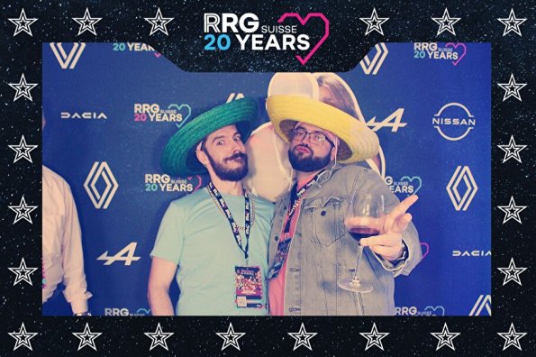 3832411-53807700-1734494205