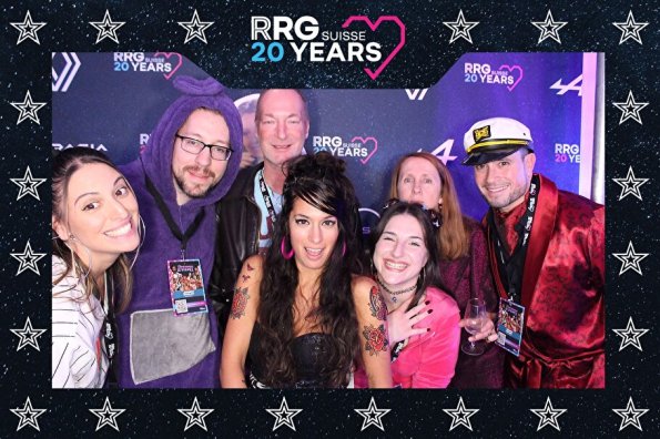 3832411-54677100-1734494146