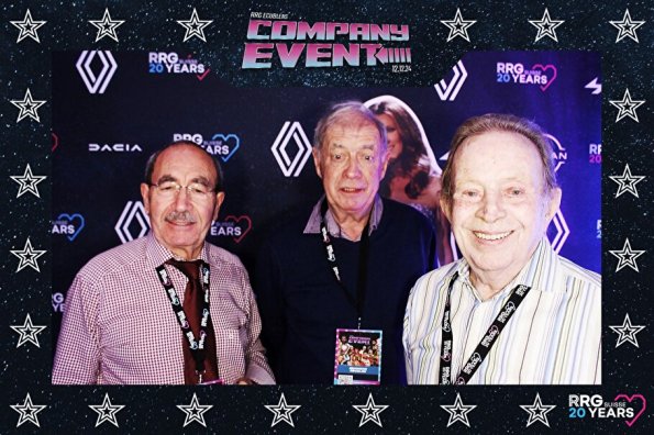 3832411-55930800-1734494185