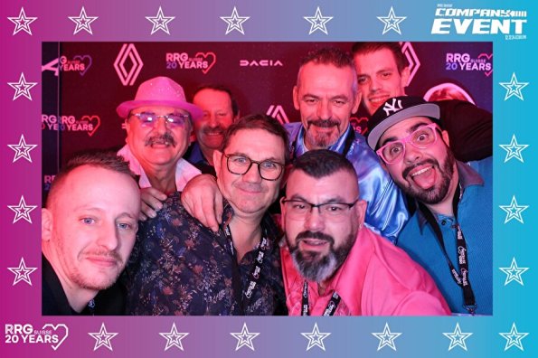 3832411-59902600-1734494321