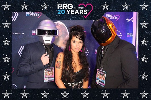 3832411-61095500-1734494151