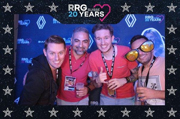 3832411-63285700-1734494268