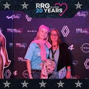 3832411-64718000-1734494340