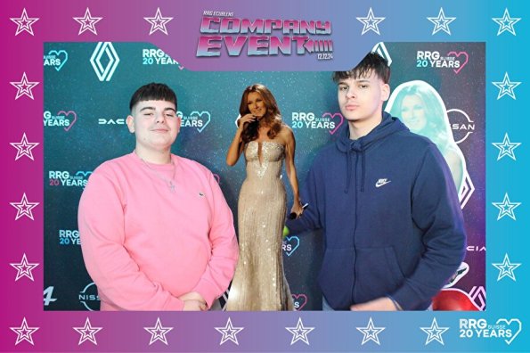 3832411-66906700-1734494281