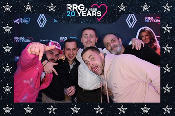 3832411-68867500-1734494303