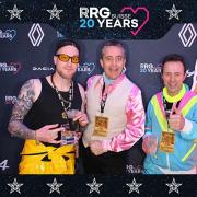 3832411-73269000-1734494294