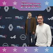 3832411-73374000-1734494098