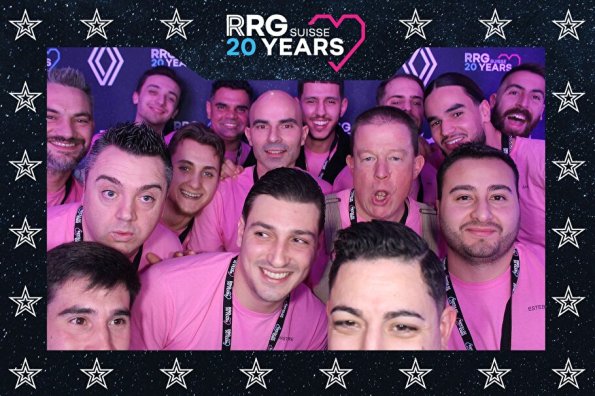 3832411-76545300-1734494116