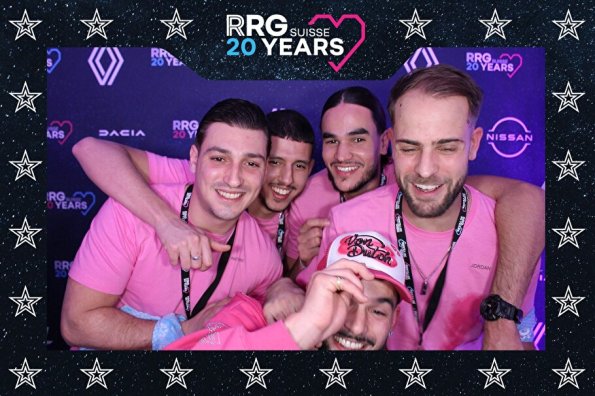 3832411-77061500-1734494119