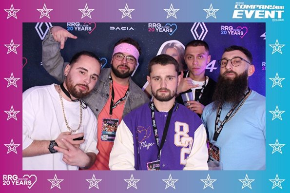 3832411-80724000-1734494176