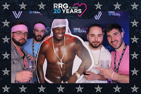 3832411-84828100-1734494216