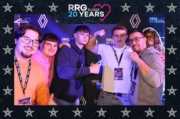 3832411-86828400-1734494304