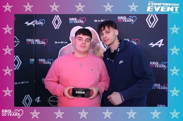 3832411-87546700-1734494373