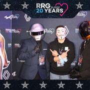 3832411-88691000-1734494352