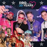 3832411-90720800-1734494165