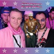 3832411-90737100-1734494120