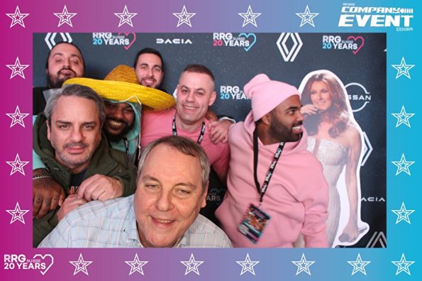 3832411-94514300-1734494235